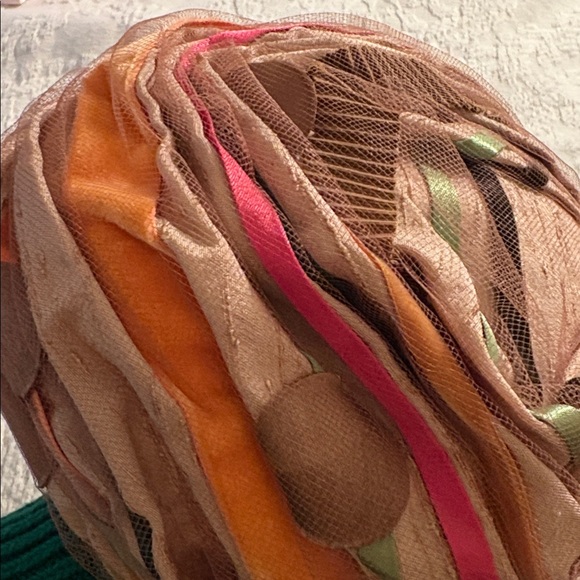 Christian Dior chapeaux with tulle & Orange, brown, and green ribbon Trim - Picture 3 of 3